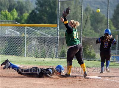 Thumbnail 3 in Royal @ Agoura photogallery.