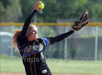 Thumbnail 1 in Royal @ Agoura photogallery.