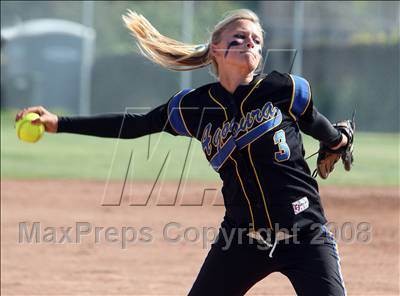 Thumbnail 2 in Royal @ Agoura photogallery.