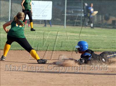 Thumbnail 3 in Royal @ Agoura photogallery.