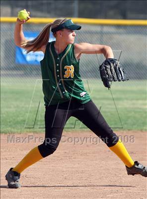 Thumbnail 1 in Royal @ Agoura photogallery.