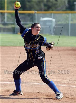 Thumbnail 2 in Royal @ Agoura photogallery.