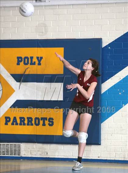 Thumbnail 3 in Van Nuys @ Poly photogallery.