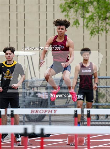 Thumbnail 2 in Devon Allen Invitational (110m Hurdles) photogallery.