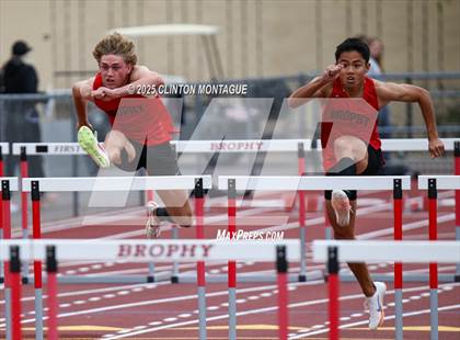 Thumbnail 2 in Devon Allen Invitational (110m Hurdles) photogallery.