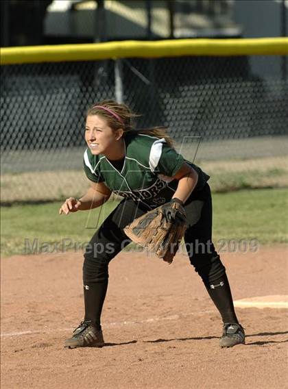 Thumbnail 2 in Arvin @ Tehachapi photogallery.