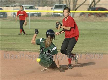 Thumbnail 2 in Arvin @ Tehachapi photogallery.