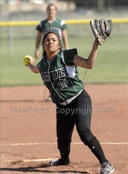 Thumbnail 2 in Arvin @ Tehachapi photogallery.