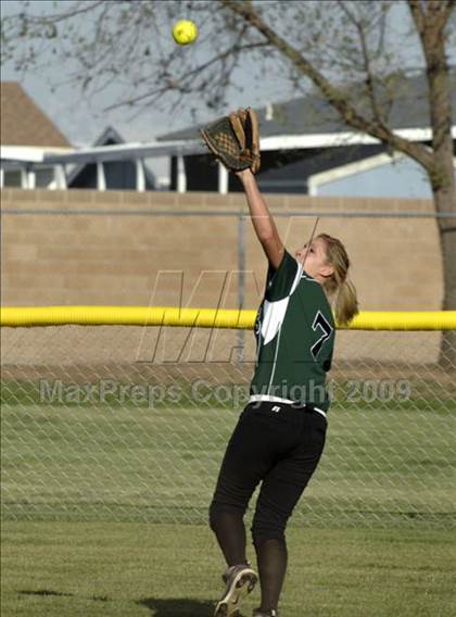 Thumbnail 1 in Arvin @ Tehachapi photogallery.