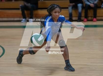 Thumbnail 1 in East Bladen @ East Columbus photogallery.