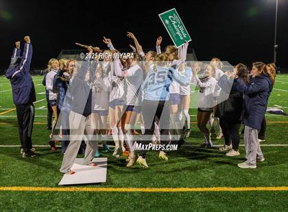 Thumbnail 3 in Hollis-Brookline vs. Bow (NHIAA D2 Final) photogallery.
