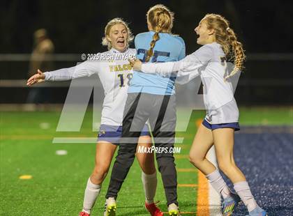 Thumbnail 2 in Hollis-Brookline vs. Bow (NHIAA D2 Final) photogallery.