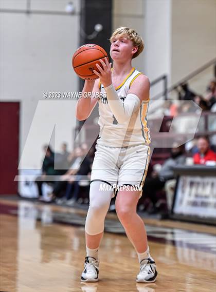 Thumbnail 3 in Flatonia vs. Timpson (Holiday Hoops Classic) photogallery.
