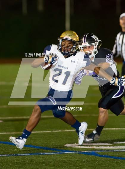 Thumbnail 1 in Monroe-Woodbury vs. Newburgh Free Academy (Section 9 Class AA Semifinal) photogallery.