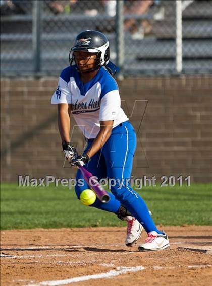 Thumbnail 3 in Barbers Hill vs Montgomery (4A Region 3 Quarterfinal) photogallery.