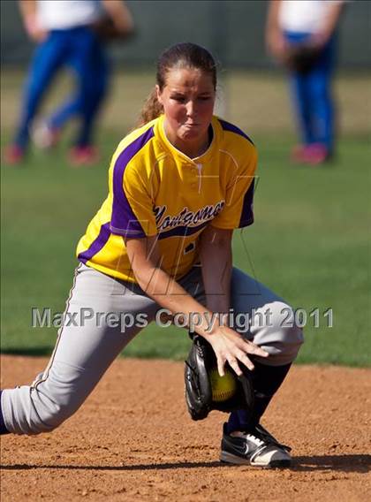 Thumbnail 2 in Barbers Hill vs Montgomery (4A Region 3 Quarterfinal) photogallery.