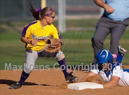 Thumbnail 2 in Barbers Hill vs Montgomery (4A Region 3 Quarterfinal) photogallery.
