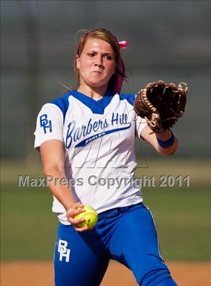 Thumbnail 1 in Barbers Hill vs Montgomery (4A Region 3 Quarterfinal) photogallery.