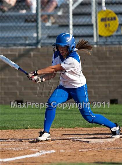 Thumbnail 1 in Barbers Hill vs Montgomery (4A Region 3 Quarterfinal) photogallery.