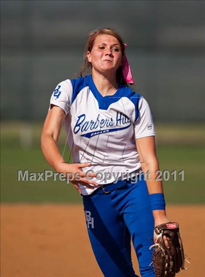 Thumbnail 1 in Barbers Hill vs Montgomery (4A Region 3 Quarterfinal) photogallery.