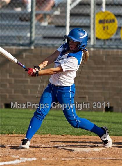 Thumbnail 2 in Barbers Hill vs Montgomery (4A Region 3 Quarterfinal) photogallery.