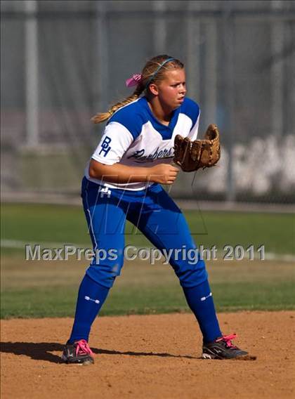 Thumbnail 2 in Barbers Hill vs Montgomery (4A Region 3 Quarterfinal) photogallery.