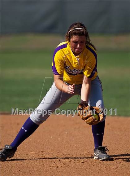 Thumbnail 3 in Barbers Hill vs Montgomery (4A Region 3 Quarterfinal) photogallery.