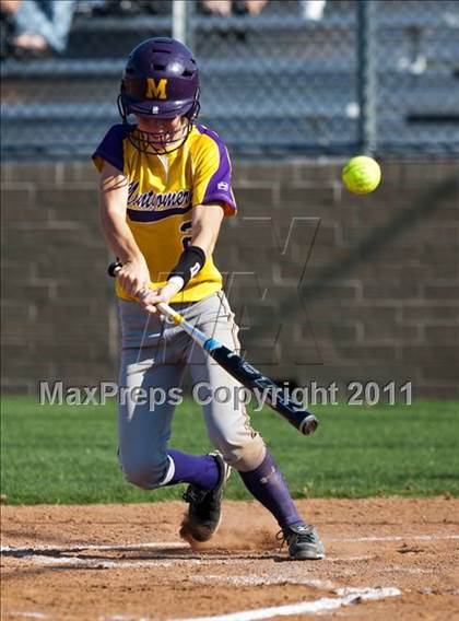 Thumbnail 3 in Barbers Hill vs Montgomery (4A Region 3 Quarterfinal) photogallery.