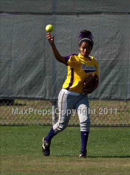 Thumbnail 3 in Barbers Hill vs Montgomery (4A Region 3 Quarterfinal) photogallery.