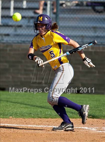 Thumbnail 3 in Barbers Hill vs Montgomery (4A Region 3 Quarterfinal) photogallery.
