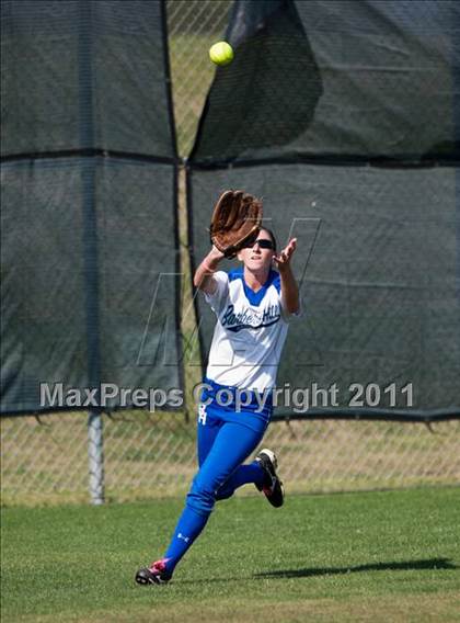 Thumbnail 2 in Barbers Hill vs Montgomery (4A Region 3 Quarterfinal) photogallery.