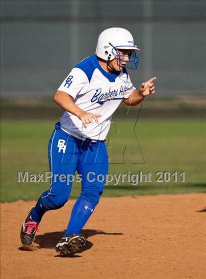 Thumbnail 2 in Barbers Hill vs Montgomery (4A Region 3 Quarterfinal) photogallery.