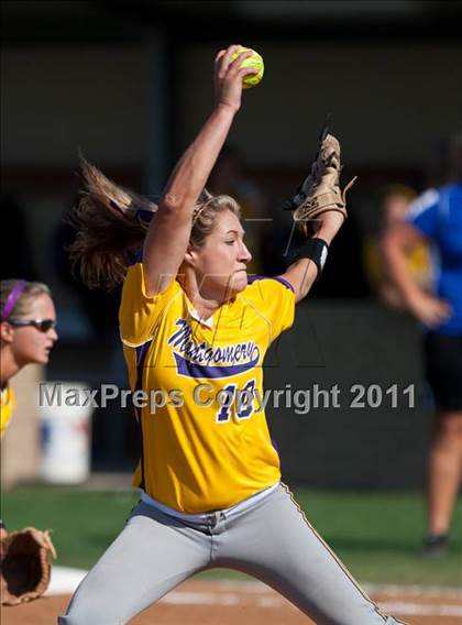Thumbnail 1 in Barbers Hill vs Montgomery (4A Region 3 Quarterfinal) photogallery.