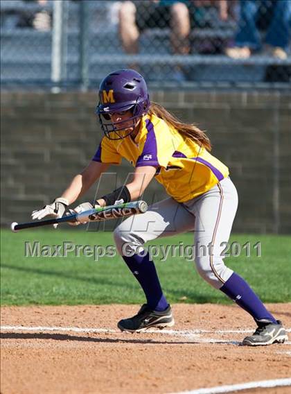 Thumbnail 3 in Barbers Hill vs Montgomery (4A Region 3 Quarterfinal) photogallery.