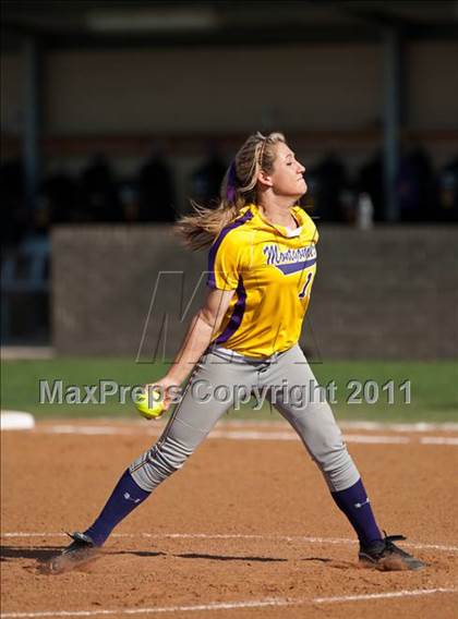 Thumbnail 2 in Barbers Hill vs Montgomery (4A Region 3 Quarterfinal) photogallery.