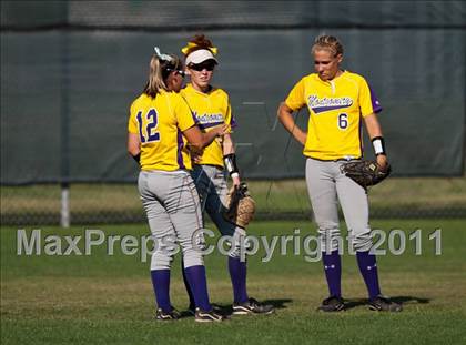 Thumbnail 3 in Barbers Hill vs Montgomery (4A Region 3 Quarterfinal) photogallery.