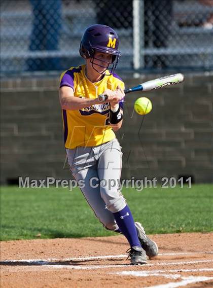 Thumbnail 1 in Barbers Hill vs Montgomery (4A Region 3 Quarterfinal) photogallery.