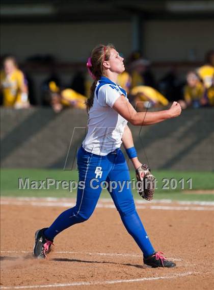 Thumbnail 3 in Barbers Hill vs Montgomery (4A Region 3 Quarterfinal) photogallery.