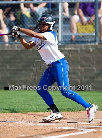 Thumbnail 3 in Barbers Hill vs Montgomery (4A Region 3 Quarterfinal) photogallery.