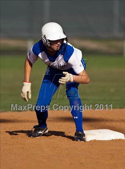 Thumbnail 1 in Barbers Hill vs Montgomery (4A Region 3 Quarterfinal) photogallery.