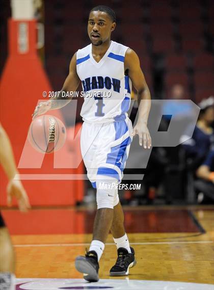 Thumbnail 2 in Salpointe Catholic vs. Shadow Mountain (AIA Dvision 4A Final) photogallery.