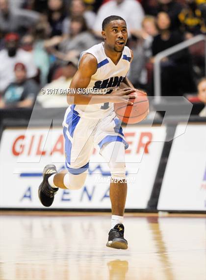 Thumbnail 2 in Salpointe Catholic vs. Shadow Mountain (AIA Dvision 4A Final) photogallery.