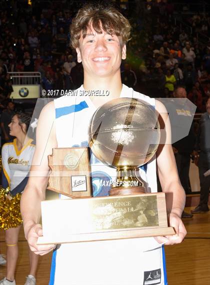 Thumbnail 2 in Salpointe Catholic vs. Shadow Mountain (AIA Dvision 4A Final) photogallery.