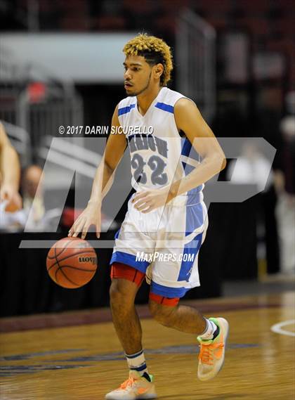 Thumbnail 2 in Salpointe Catholic vs. Shadow Mountain (AIA Dvision 4A Final) photogallery.