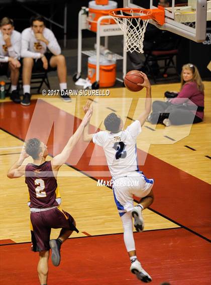 Thumbnail 2 in Salpointe Catholic vs. Shadow Mountain (AIA Dvision 4A Final) photogallery.