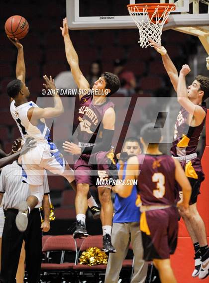 Thumbnail 3 in Salpointe Catholic vs. Shadow Mountain (AIA Dvision 4A Final) photogallery.