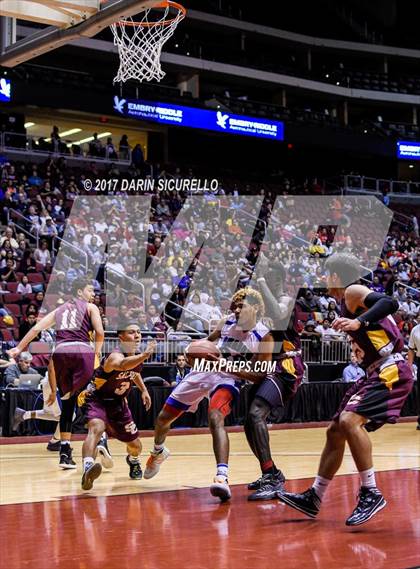 Thumbnail 2 in Salpointe Catholic vs. Shadow Mountain (AIA Dvision 4A Final) photogallery.