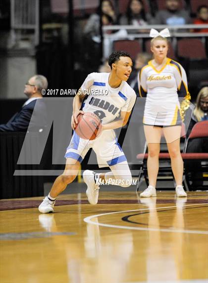 Thumbnail 2 in Salpointe Catholic vs. Shadow Mountain (AIA Dvision 4A Final) photogallery.