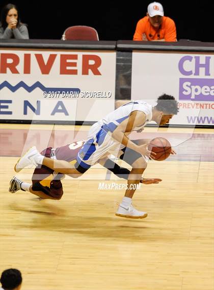 Thumbnail 3 in Salpointe Catholic vs. Shadow Mountain (AIA Dvision 4A Final) photogallery.