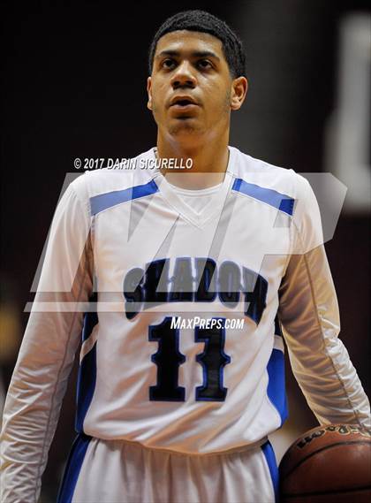 Thumbnail 2 in Salpointe Catholic vs. Shadow Mountain (AIA Dvision 4A Final) photogallery.